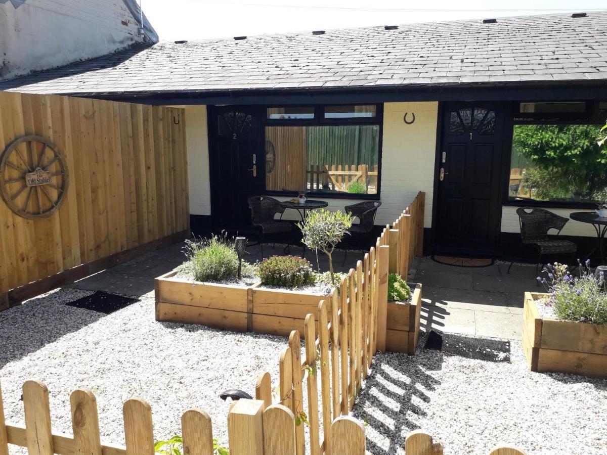 Long Melford Accommodation, Old Stables ภายนอก รูปภาพ