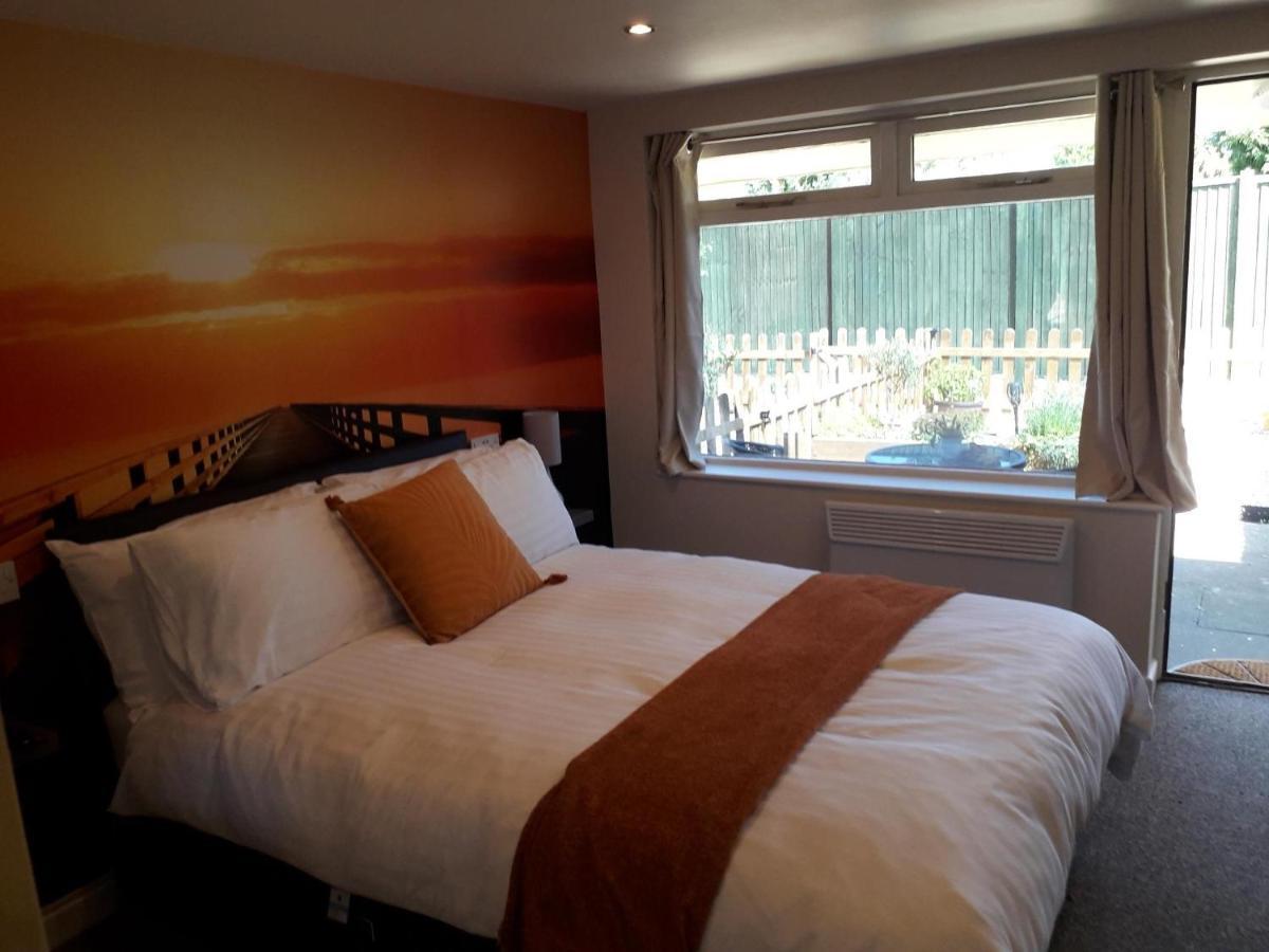 Long Melford Accommodation, Old Stables ภายนอก รูปภาพ