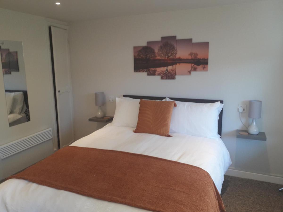 Long Melford Accommodation, Old Stables ภายนอก รูปภาพ